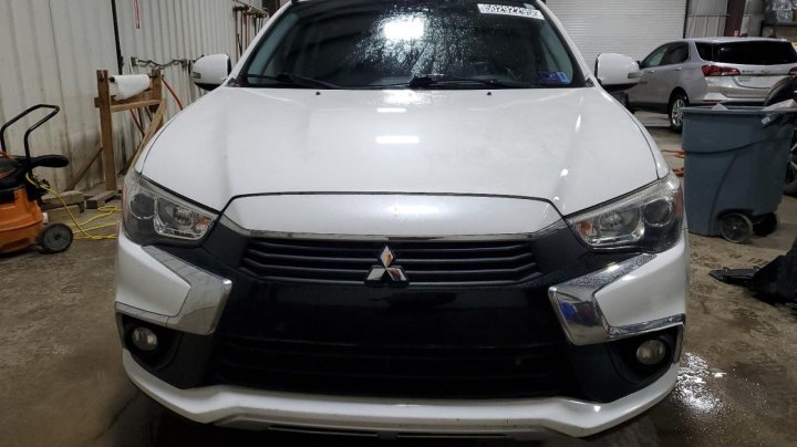 Mitsubishi OUTLANDER SPORT  2017