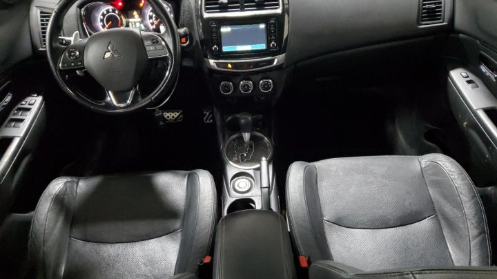 Mitsubishi OUTLANDER SPORT  2017