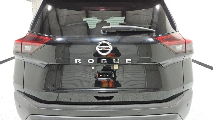 Nissan ROGUE  2021
