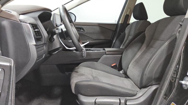 Nissan ROGUE  2021