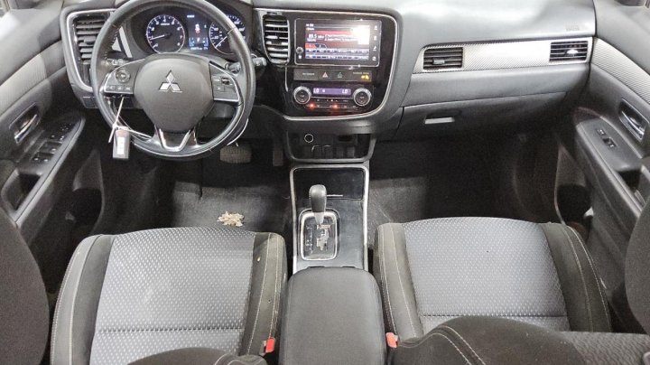 Mitsubishi Outlander  2018