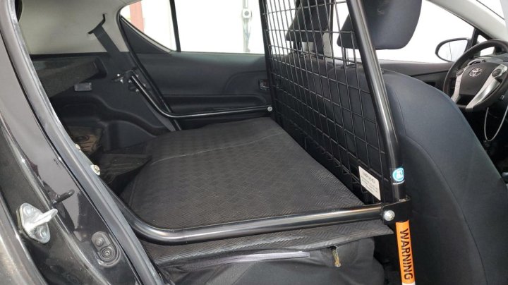 Toyota PRIUS C  2016