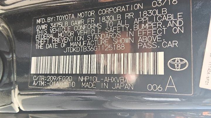 Toyota PRIUS C  2016