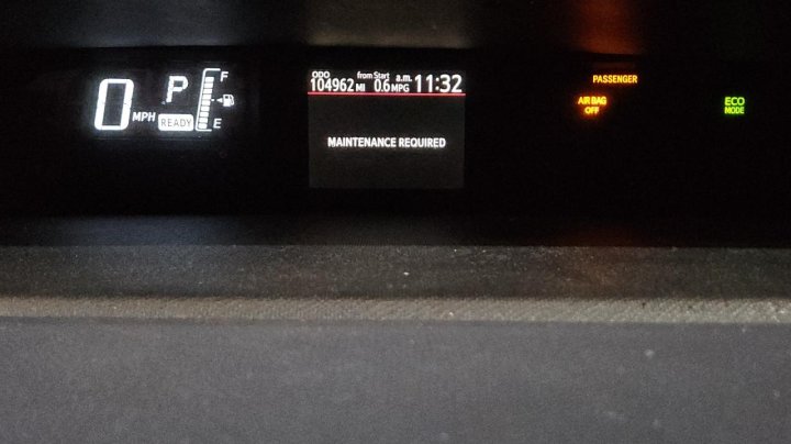 Toyota PRIUS C  2016