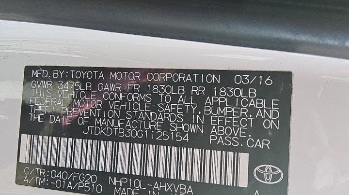 Toyota PRIUS C  2016