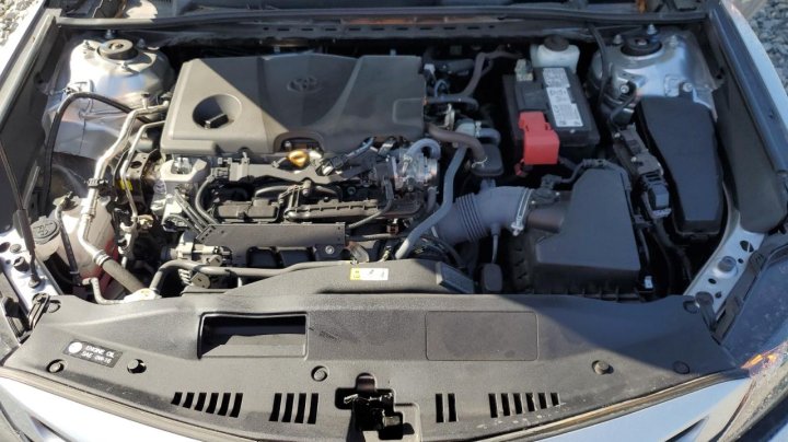 Toyota Camry  2023