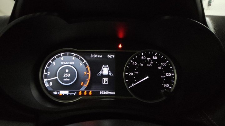 Nissan Versa  2023