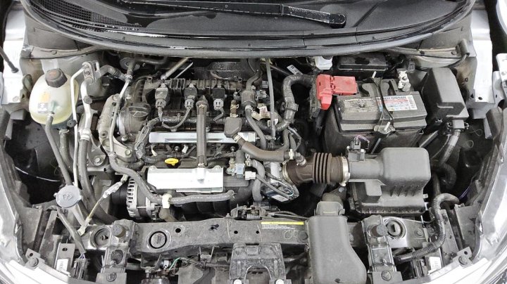Nissan Versa  2023