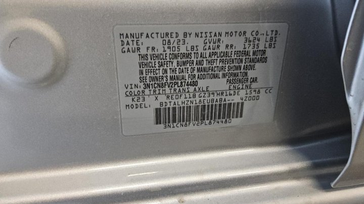 Nissan Versa  2023