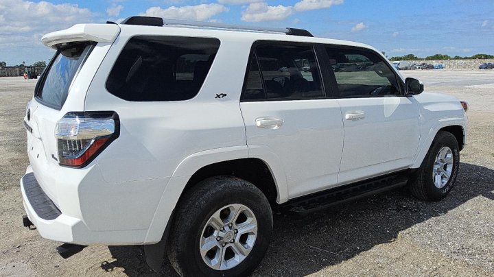Toyota 4runner  2024