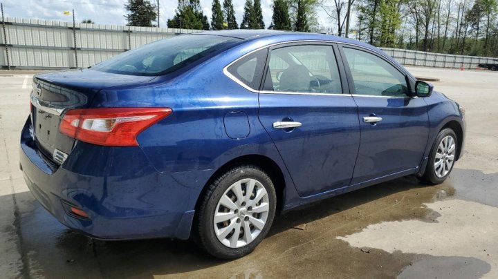 Nissan Sentra  2017