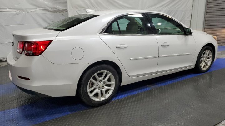 Chevrolet Malibu  2015