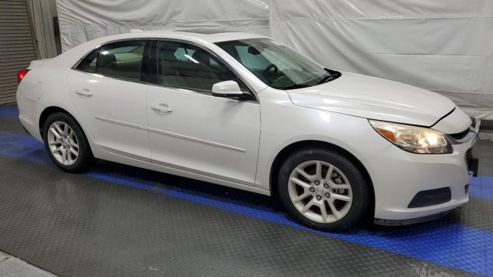 Chevrolet Malibu  2015