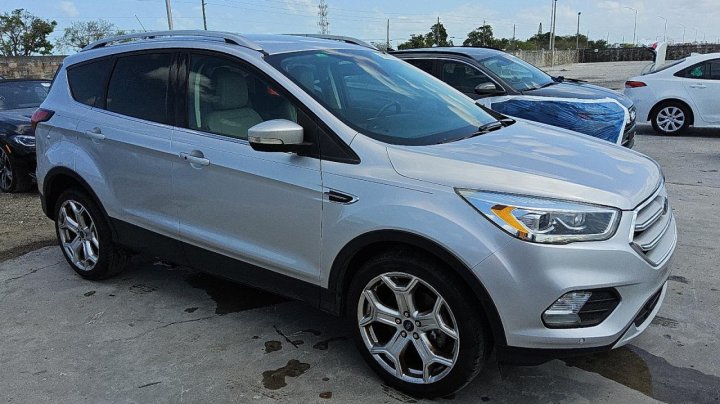 Ford Escape TITANIUM 2019
