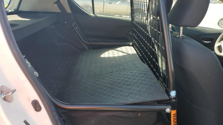Toyota PRIUS C  2016