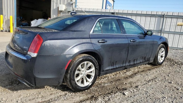 CHRYSLER 300  2015