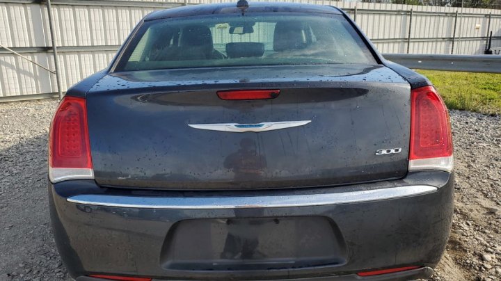 CHRYSLER 300  2015