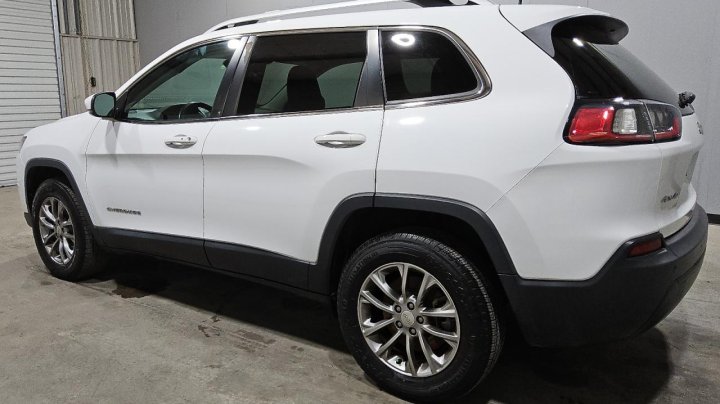 JEEP Cherokee LATITUDE PLUS 2019