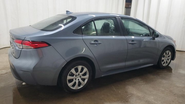 Toyota Corolla LE 2024