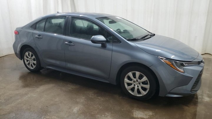Toyota Corolla LE 2024