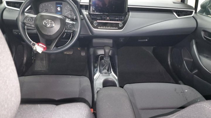 Toyota Corolla LE 2024