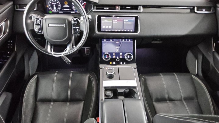 Land Rover Range Rover Velar R-DYNAMIC SE 2018