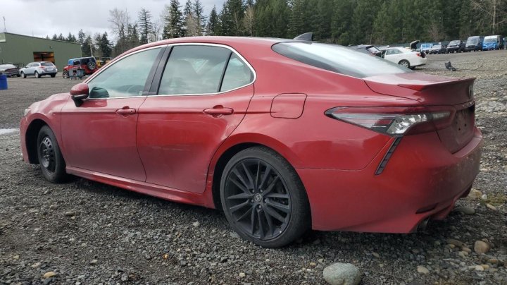 Toyota Camry  2021