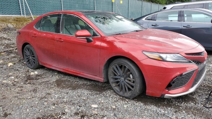 Toyota Camry  2021