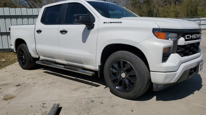 Chevrolet Silverado  2022
