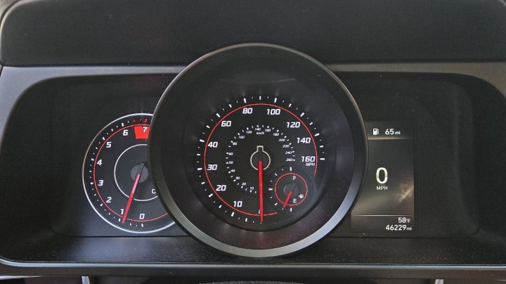 Hyundai Elantra  2021