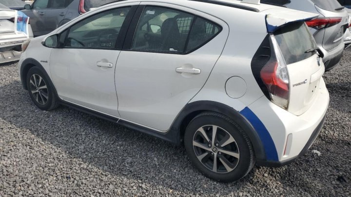 Toyota PRIUS C  2018