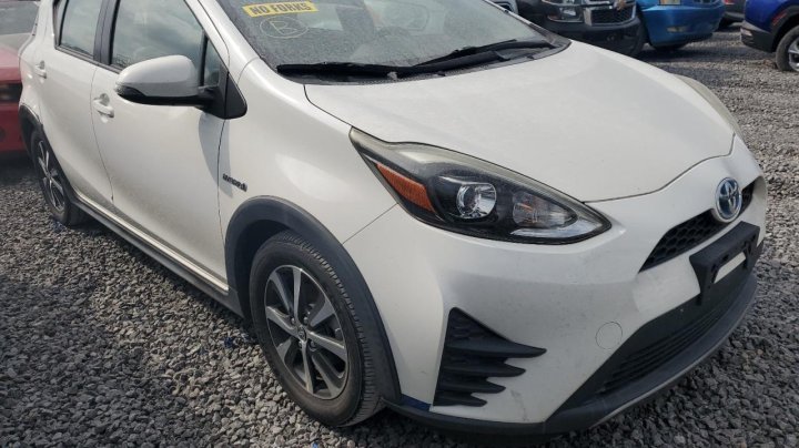 Toyota PRIUS C  2018