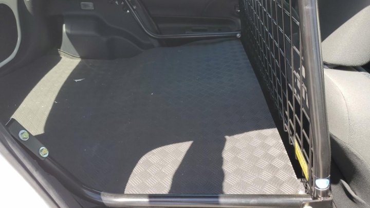 Toyota PRIUS C  2018