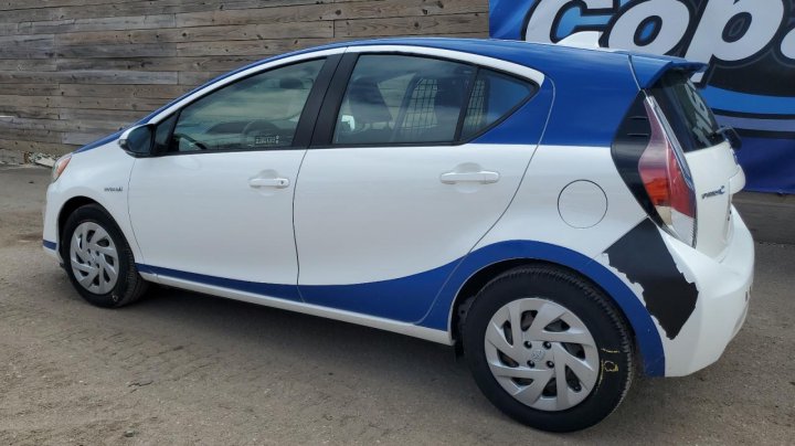 Toyota PRIUS C  2016
