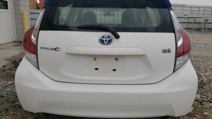 Toyota PRIUS C  2016