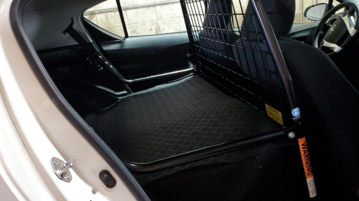 Toyota PRIUS C  2016