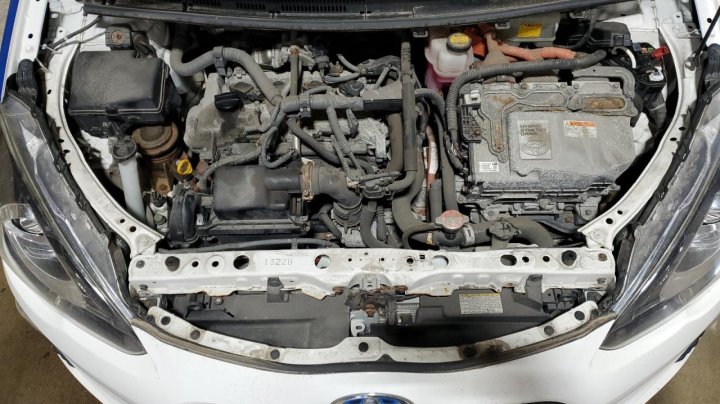 Toyota PRIUS C  2016