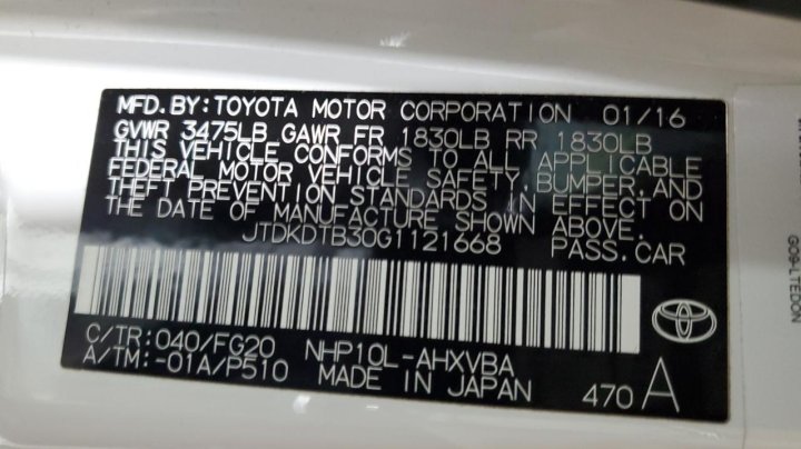 Toyota PRIUS C  2016