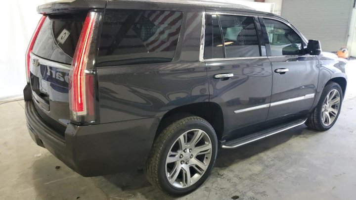 Cadillac Escalade LUXURY 2015