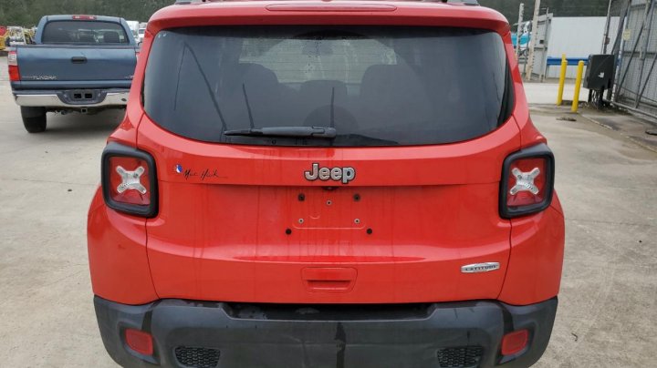 JEEP RENEGADE LATITUDE 2019