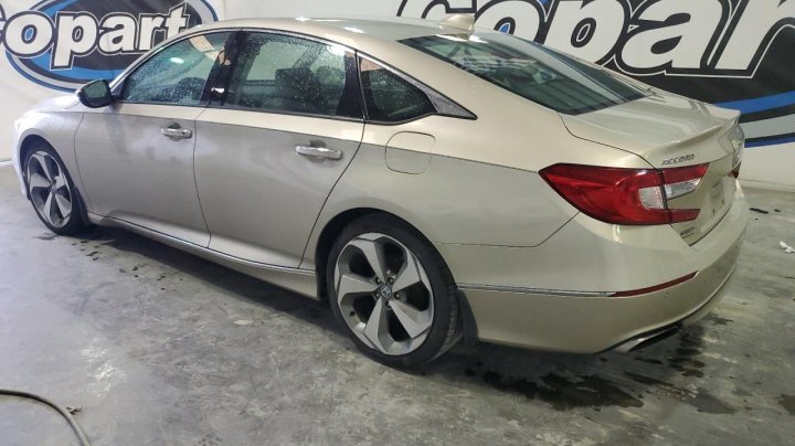 Honda Accord TOURING 2018