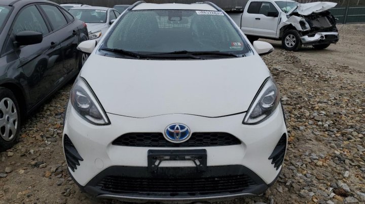 Toyota PRIUS C  2018