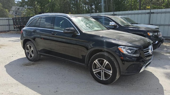 Mercedes-Benz GLC 300 2019
