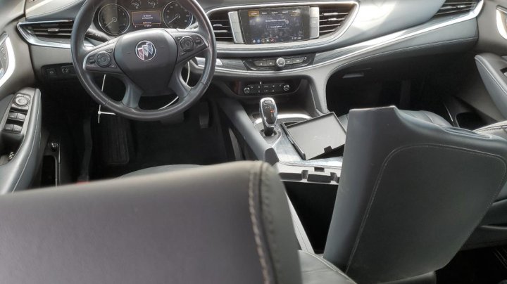 Buick ENCLAVE ESSENCE 2020