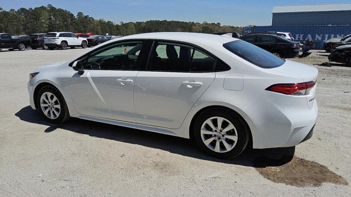 Toyota Corolla LE 2025