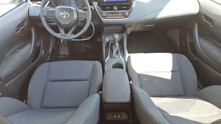 Toyota Corolla LE 2025