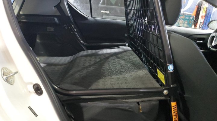 Toyota PRIUS C  2018