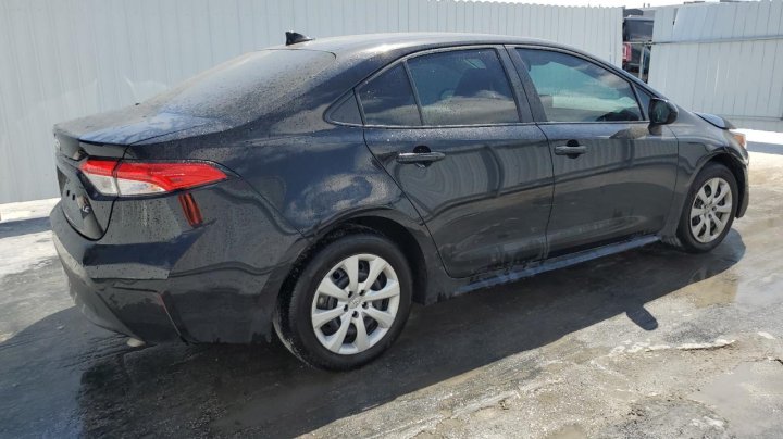 Toyota Corolla LE 2024