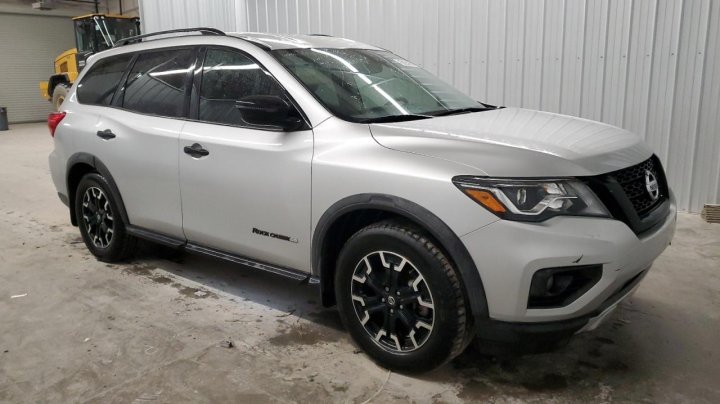 Nissan Pathfinder S 2019
