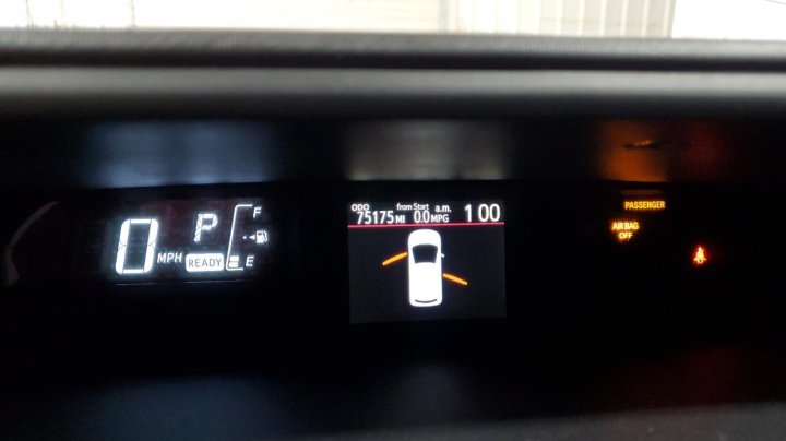 Toyota PRIUS C  2016